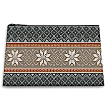 Be Fashionable and Organized with This Cosmetic Bag