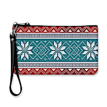 Be Fashionable and Organized with This On-The-Go Essential Pouch